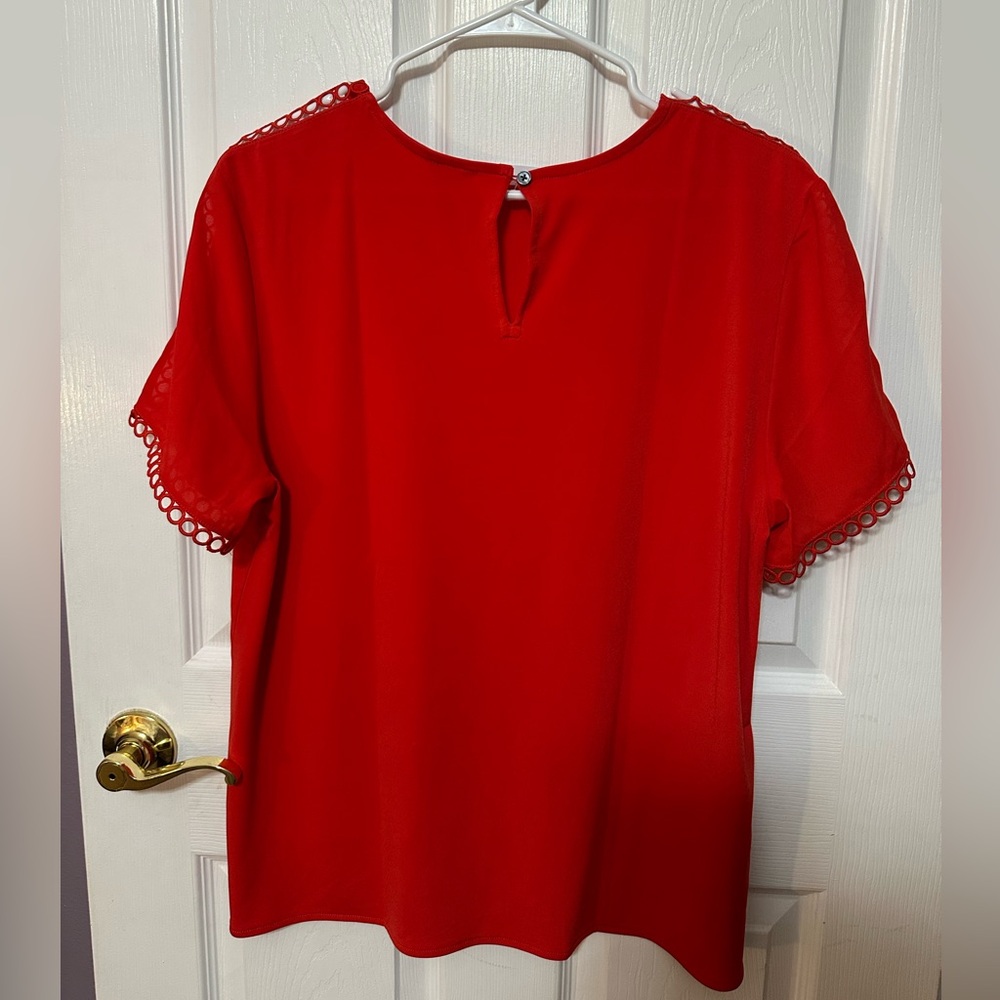 Ann Taylor Large NWT Red Blouse Short Sleeves With Circular Lace Details - Picture 6 of 6